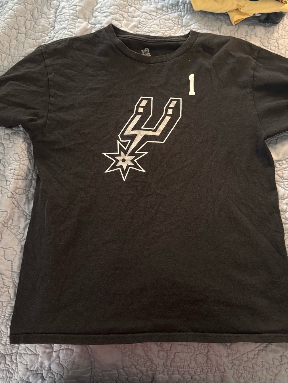 Kids Black San Antonio Spurs Wembanyana Short Sleeve Graphic Tee - Team Logo XL